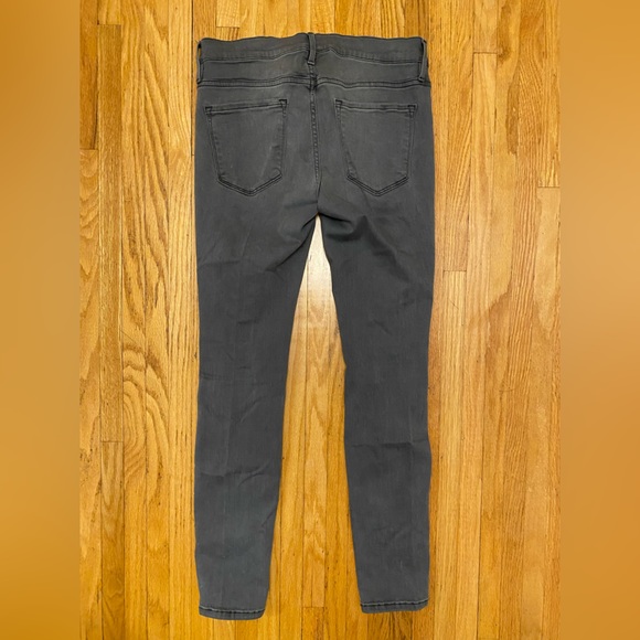 FRAME Le Skinny De Jeanne Satine Rips in Grey Shred Size 28 | 50% Modal - Picture 9 of 12